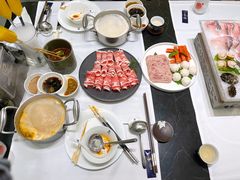 -红鼎豆捞·非遗鲍皇汤火锅(宝丰路店)