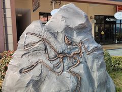 -王府井奥莱临潼小镇(临潼店)