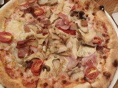 -城市大道红炉披萨烘焙坊