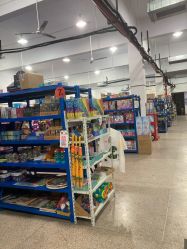 -逝水玩具折扣店