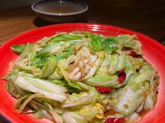 一盘包菜-破三川·新川菜(静安大融城店)