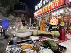 -刘姐啤酒鱼民族演艺餐厅(西街总店)