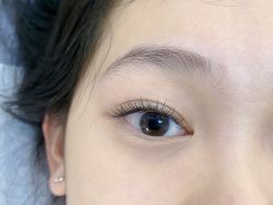 -花岐款式专研健康美甲沙龙