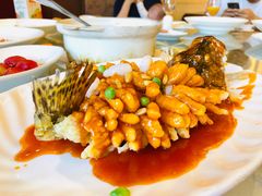 -品悦酒店(三林古镇店)