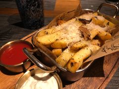 黑松露薯条-IL TEATRO 精品意大利餐厅