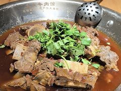 -大众跷脚牛肉馆·非遗传承单位(峨眉山店)