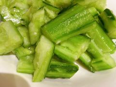 -渝信川菜 · 川味家常菜(财富购物中心店)