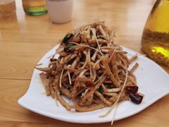 豆腐丝-一家人剪刀面(海伦国际店)