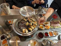 -围炉肉舍丹东海鲜烤肉·烤活鳗(步行街店)