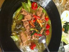 酸菜牛肉-花家怡园