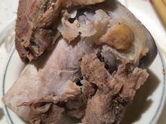 -三人行骨头王火锅(长寿店)