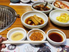 小菜-草家酱蟹炭火烤肉店(珲春南路一店)