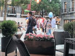 -WOLFGANG PUCK KITCHEN & BAR(迪士尼小镇店)