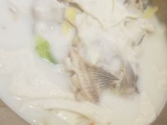 -滇香肴·云南菜蒸汽石锅鱼(云南北路店)