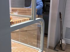 面包甜点陈列柜-好利来(十里河店)