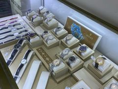 -恒天奢侈品(南泉店)