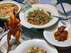 -费大厨辣椒炒肉(黄兴中心广场店)