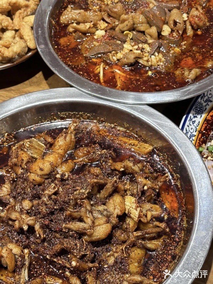 三里屯里的宝藏川菜小馆，牛蛙辣虾吃过瘾！