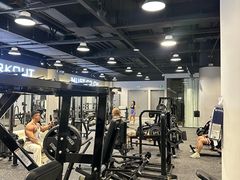 -TMG潮流健身(奥体莲荷里店)
