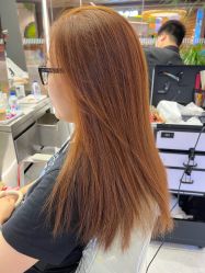 -PE SALON