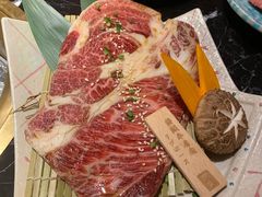 -山川小町·极番烧肉(新地假日广场店)