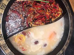 -纸盐河码头火锅(十八梯店)