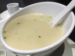 鸭汤-湖庭壹品鸭王·传统北京烤鸭·别墅私房菜·庭院宵夜(江宁店)