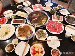 -百年川椒重庆老火锅(光谷店)