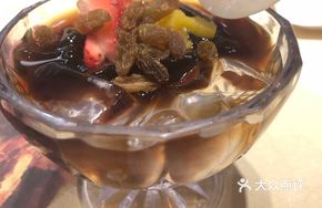 Red and White Ice Jelly