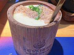 -何师烧烤·小龙虾·江湖川菜·精酿啤酒(成温店)