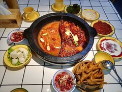 -巴卤社老火锅(财富店)