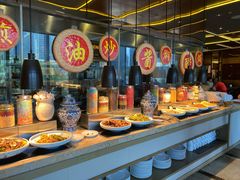 -大中华希尔顿酒店-念自助餐·嗨啤·小龙虾