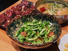 牛肉盖饭-白山碳火烤肉(江东南路店)