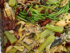 -鸣记脆皮烤鱼·海鲜烤鱼(三八广场店)