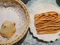 馕坑烤包子-巴扎美食·新疆菜·西域歌舞表演餐厅(新疆大厦店)