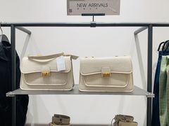 -URBAN REVIVO(西安Momopark店)