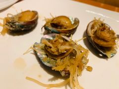 蒜蓉粉丝蒸鲍鱼-视界美食自助餐厅·石家庄希尔顿酒店