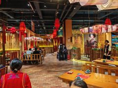 -老滇山寨•云南特色菜•地方菜•民族风情歌舞表演(金碧店)