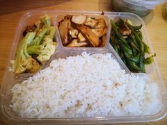 -老湖南民间菜·牛肉十八炒(花都店)