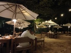 -三亚艾迪逊酒店·海滩烧烤 BARBACOA·现场乐队·浪漫晚餐·烧烤海鲜