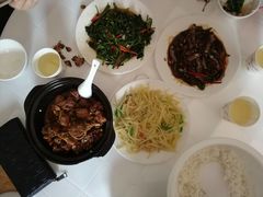 -官亭路小吃一条巷