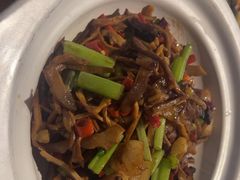 -九锅一堂酸菜鱼(万达广场店)