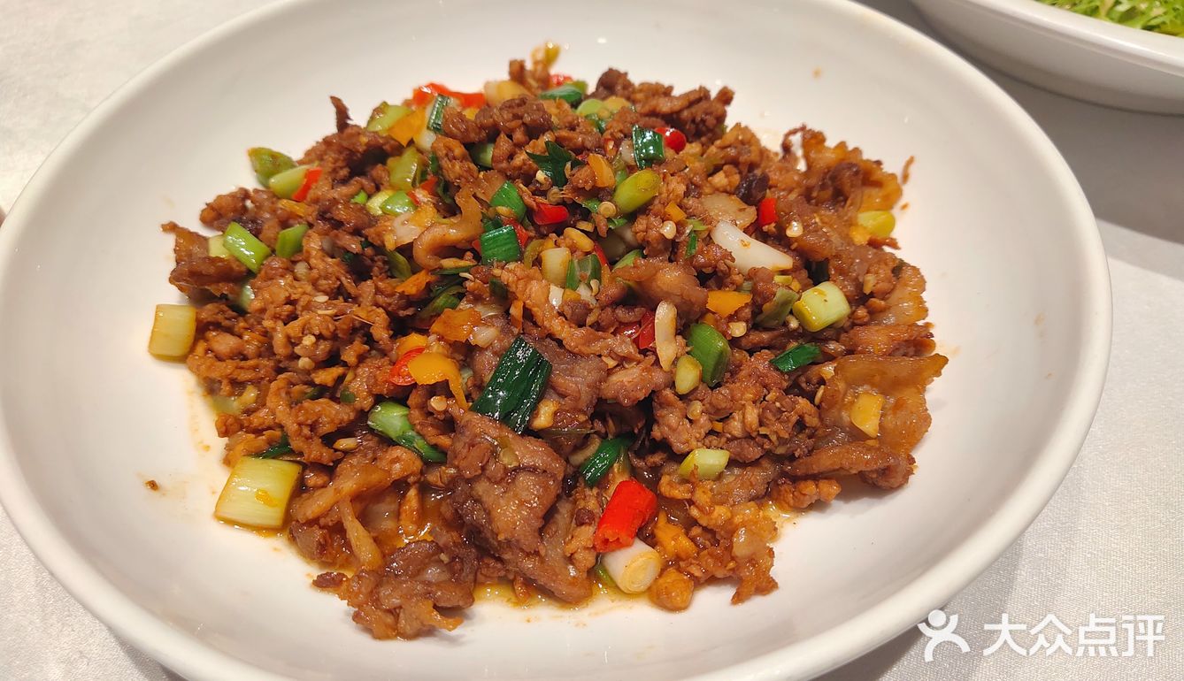 新派赣菜与粤菜的宴会餐厅~