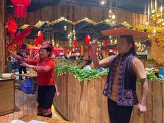 -老滇山寨•云南特色菜•地方菜•民族风情歌舞表演(金碧店)