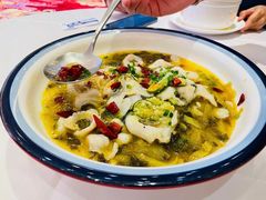 酸菜青柠鱼片-阿锋鲍鱼酒家美食汇(华安店)