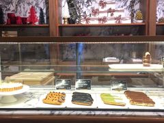 面包甜点陈列柜-WHEAT&BAKER-麥(凯德来福士店)