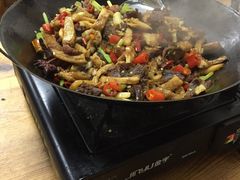 酸笋炒牛杂-牛八宝桂林米粉(八里庄店)