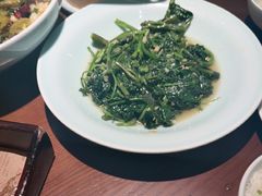 -荷花亭·湖北融合菜(十堰武商MALL店)