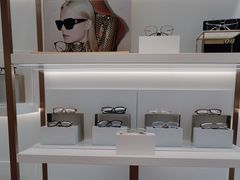 -J-Optical佳视明眼镜·蔡司视觉(青岛金茂览秀城店)