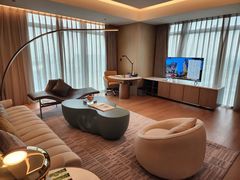 -深圳国际会展中心希尔顿酒店(前海华发冰雪世界店)